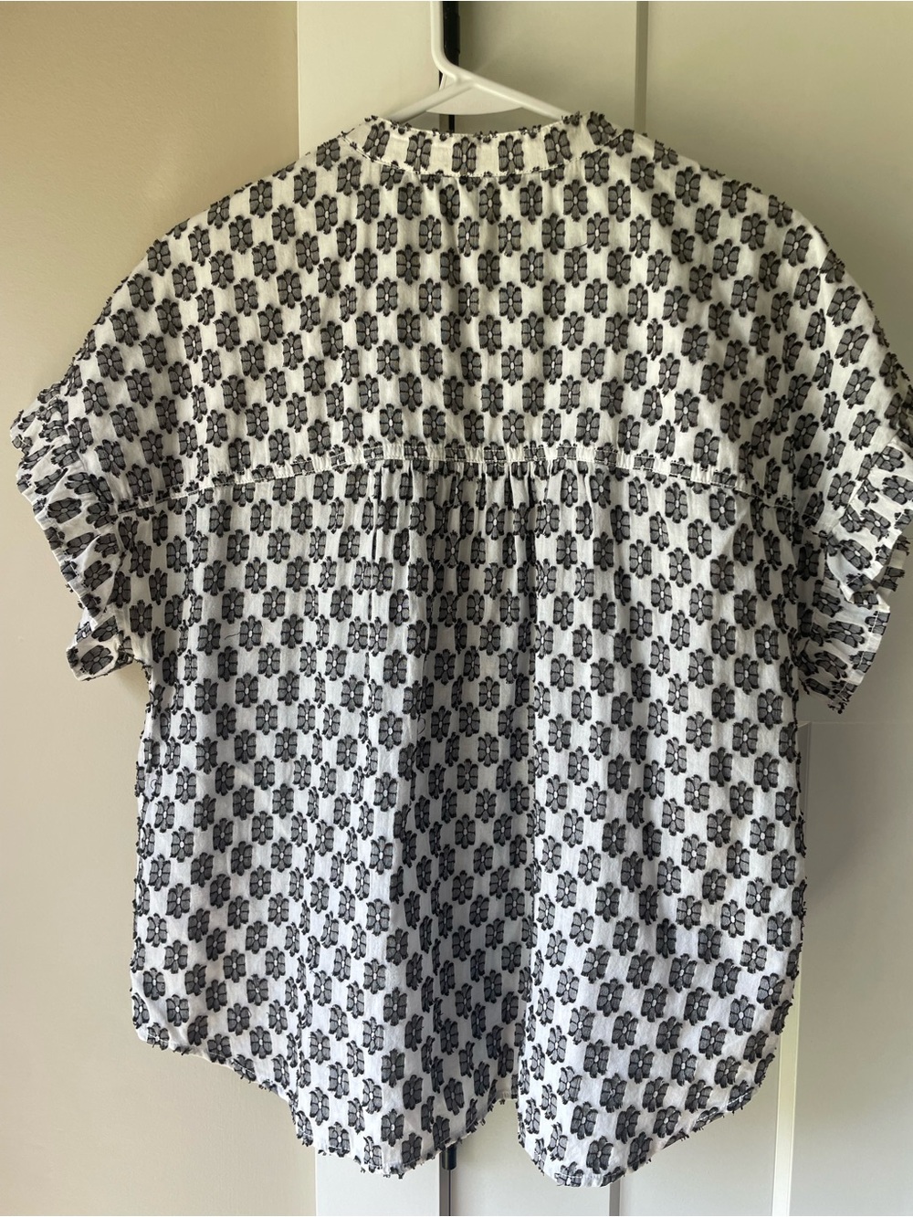 Pilcro Black & White Smocked Button-Front Blouse - Picture 3 of 6